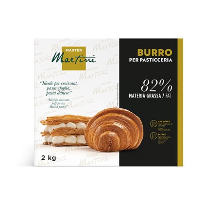 Master Martini Unt pentru Patiserie 2kg, 82% grăsime, cu croissant și foietaj cu cremă.