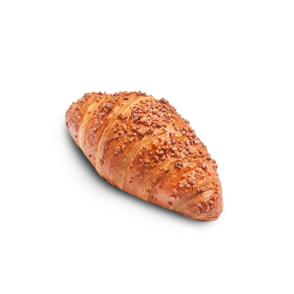 Croissant auriu cu crumble crocant de nuci, pe fundal alb