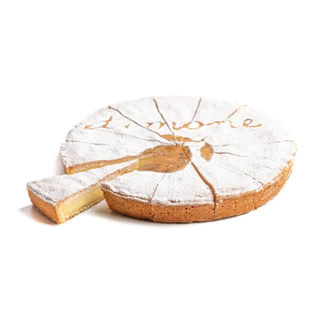 Tort rotund cu lămâie, pudrat cu zahăr, cu "limone" scris cursiv, o felie tăiată și scoasă.