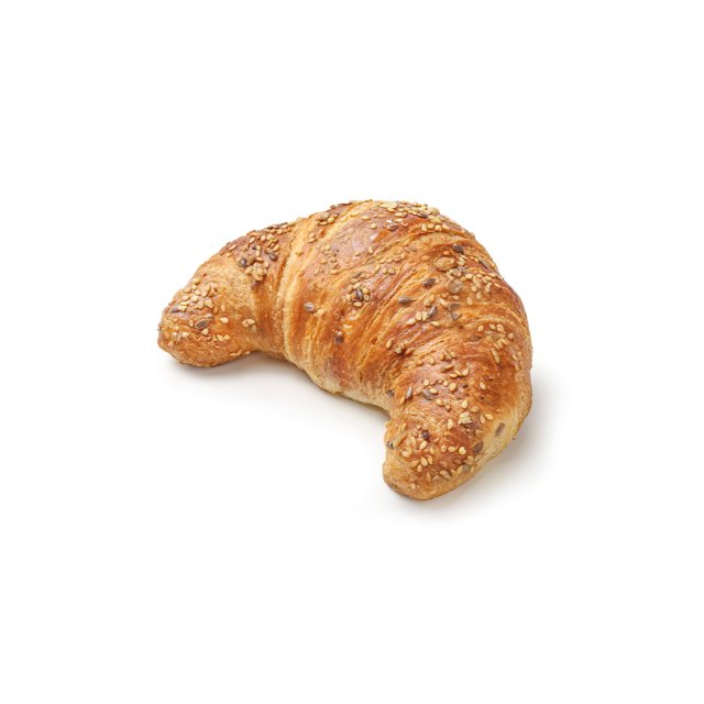 Croissant auriu în formă de semilună, cu semințe mixte, pe fundal alb